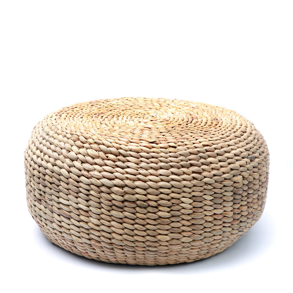 Le pouf en jacinthe d'eau - Naturel - M