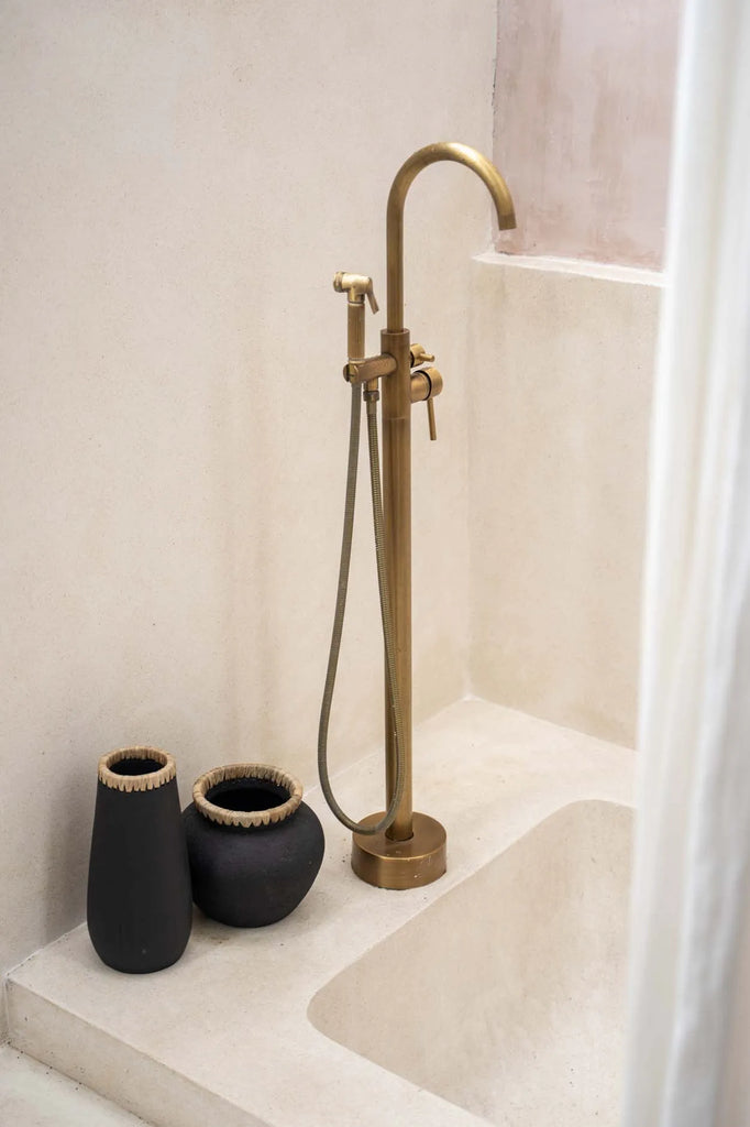 Le vase Styly - Noir Naturel - S