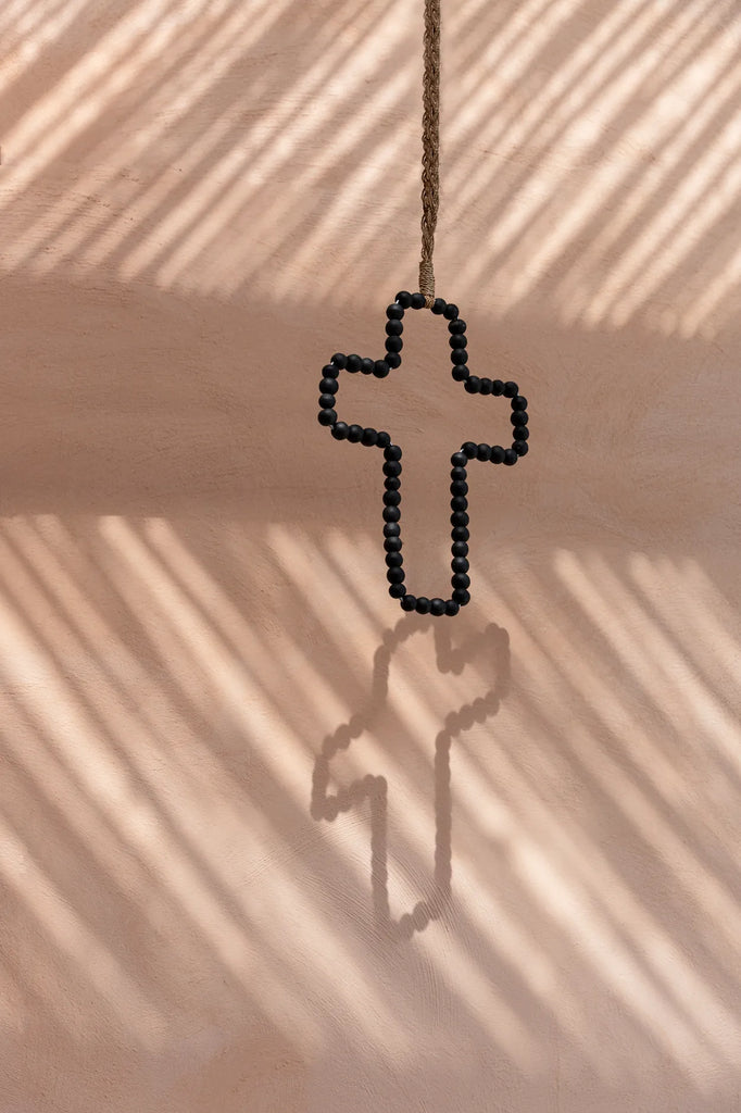 La décoration murale en forme de croix en bois - Noir