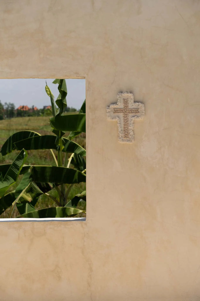 La croix en macramé - Blanc